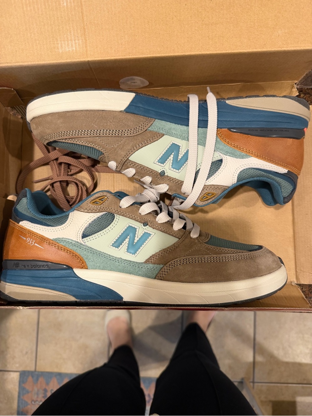 New Balance Red and Tan Numeric Shoe Box - Wide